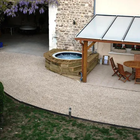 Gite Coucy-Les-Eppes, 6 Pieces, 10 Personnes - Fr-1-532-6