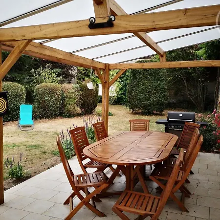 Gite Coucy-Les-Eppes, 6 Pieces, 10 Personnes - Fr-1-532-6 Holiday home