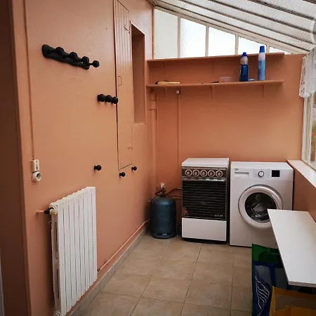 Gite Coucy-Les-Eppes, 6 Pieces, 10 Personnes - Fr-1-532-6 Holiday home